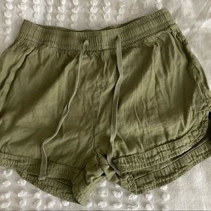 American Eagle Flowy Shorts